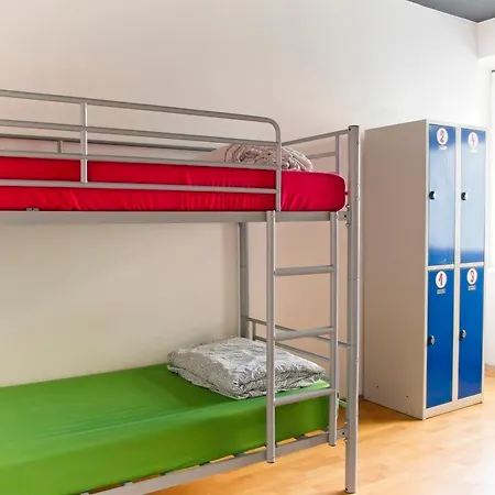 Hostel Urban Elephants