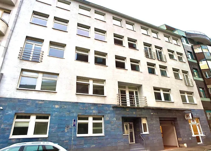 Hostel Urban Elephants