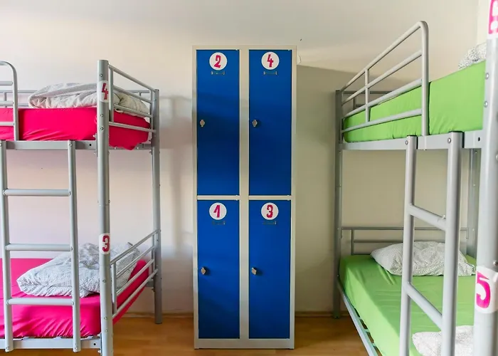 Urban Elephants Vandrarhem *